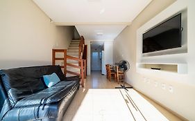 Casa 2Q c churrasq 600m da praia RVL1183